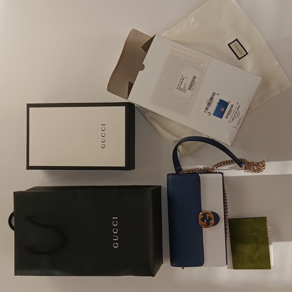 Gucci Caspian Blue Chain Wallet - Picture 4 of 11